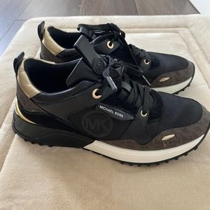 Michael kors Women’s Black sneakers